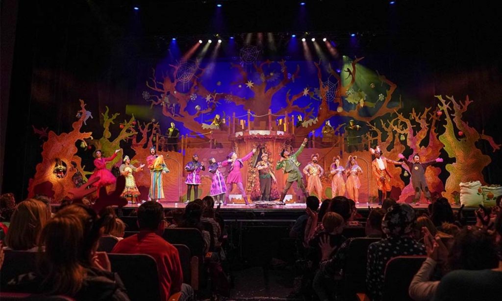 scaled_KM_CBEEBIES_ROBIN_HOOD_UNIT_414