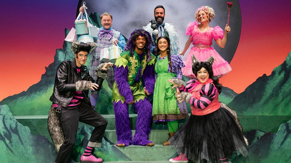 beauty-and-the-beast-cast-a